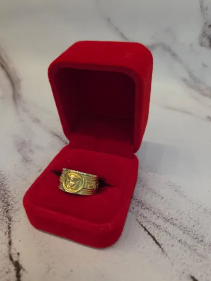 Anillo Versace n&uacute;mero 19