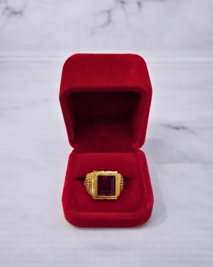 Anillo piedra roja n&uacute;mero 29